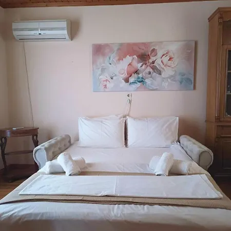 Marlene Holiday home Karavomylos